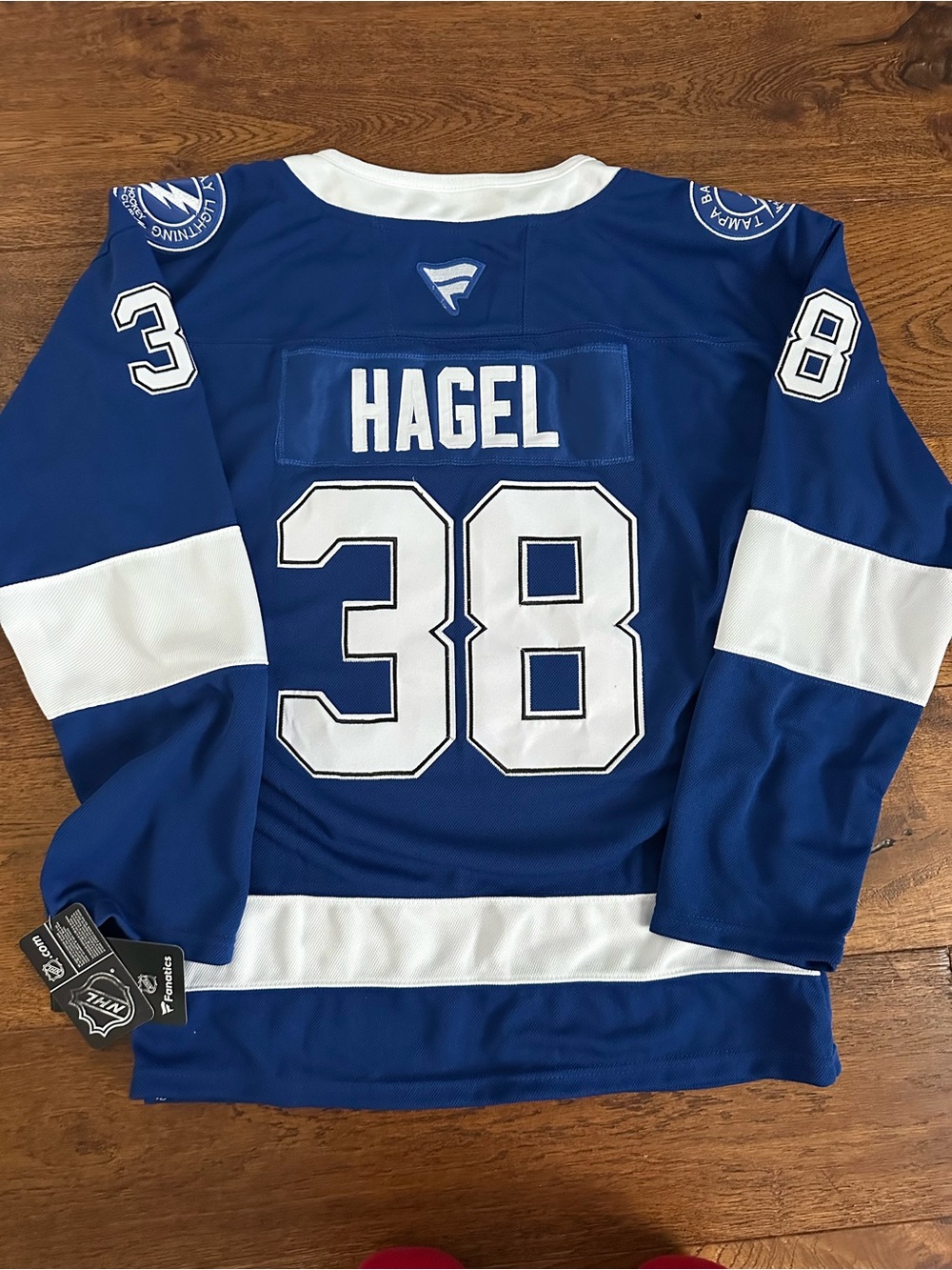 Women’s Medium Tampa Bay Lightning Brandon Hagel #38 Jersey